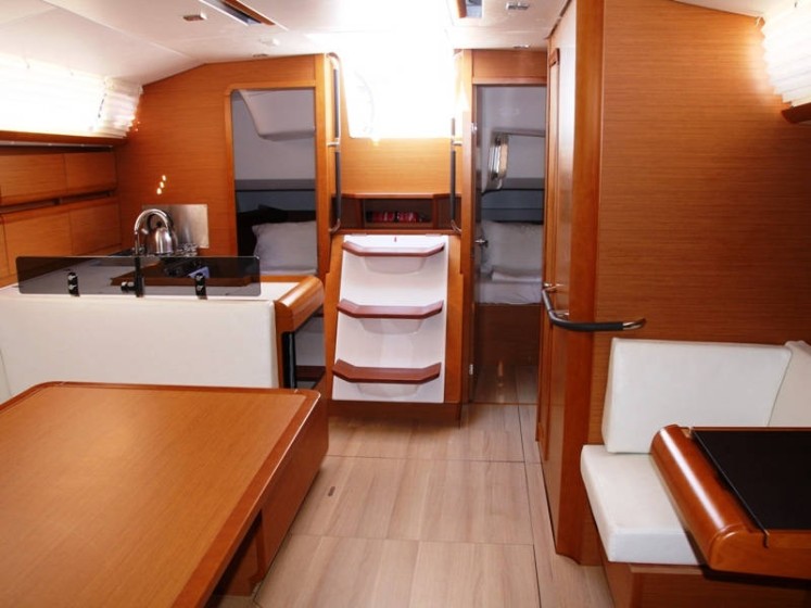 Sun Odyssey 439 - Boatscribe.com