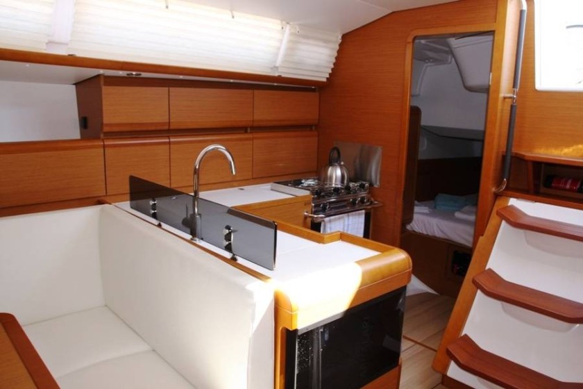 Sun Odyssey 439 - Boatscribe.com