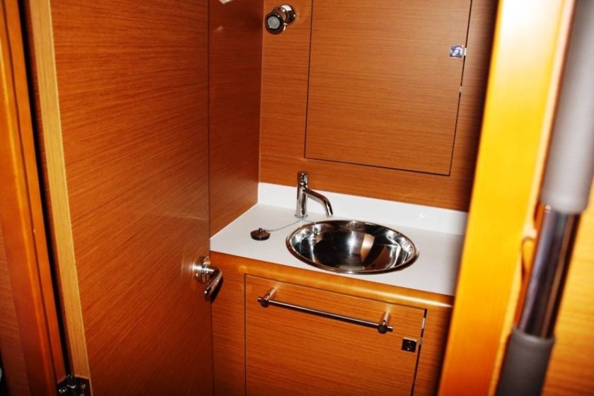 Sun Odyssey 439 - Boatscribe.com