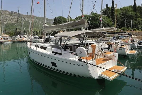 Hanse 418 - Boatscribe.com
