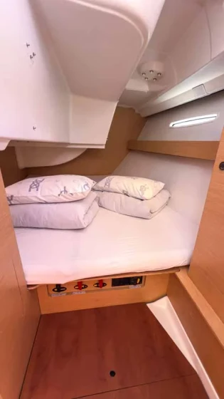 First 35 - Boatscribe.com