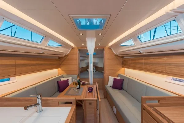 Salona 380 - Boatscribe.com