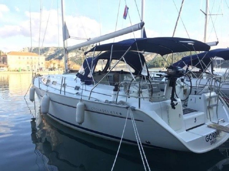 Cyclades 43.4 - Boatscribe.com