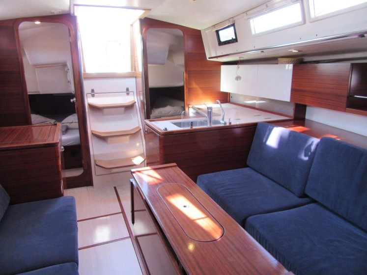 Salona 38 - Boatscribe.com