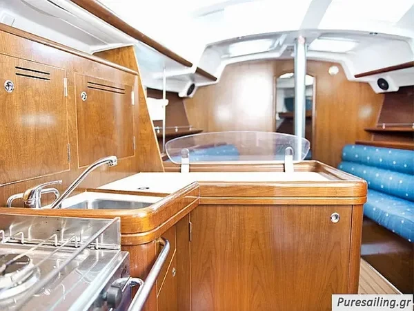 Oceanis 343 - Boatscribe.com