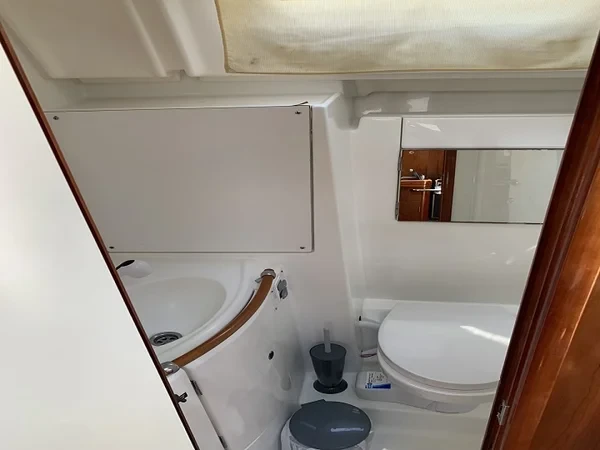 Oceanis 343 - Boatscribe.com