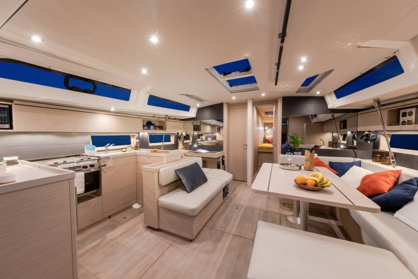 Oceanis 51.1 - Boatscribe.com