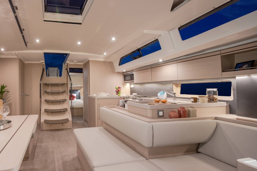 Oceanis 51.1 - Boatscribe.com