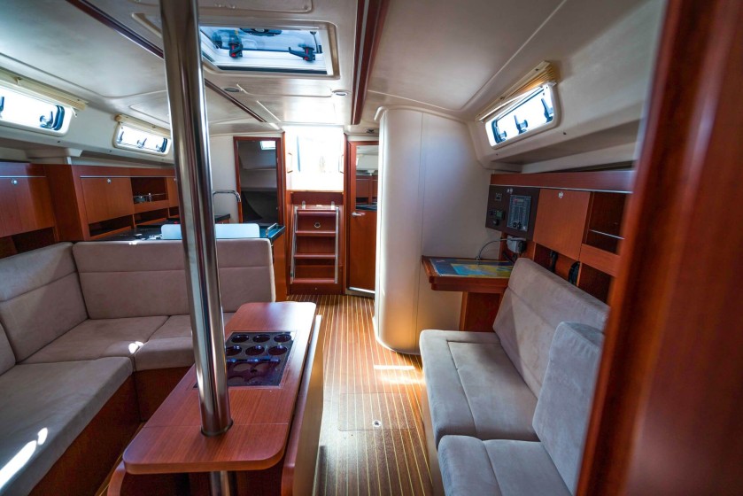 Hanse 385 - Boatscribe.com