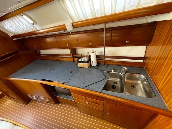 Bavaria 44 - Boatscribe.com