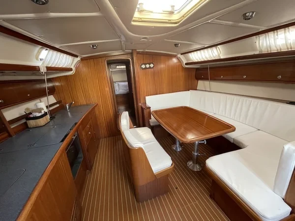 Bavaria 44 - Boatscribe.com