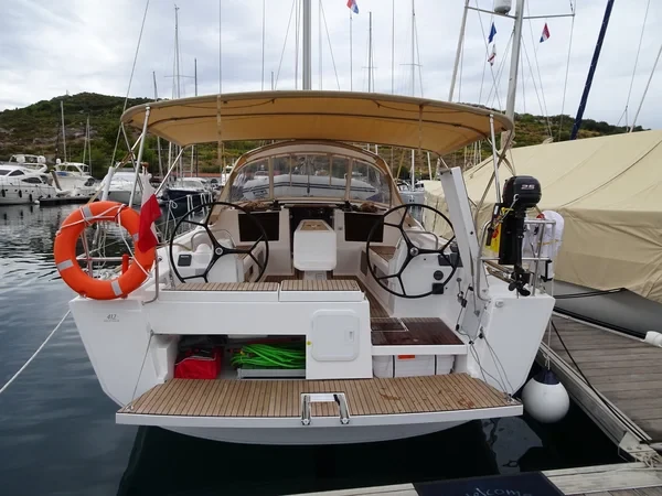 Dufour 412 GL - Boatscribe.com