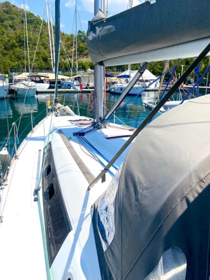 Oceanis 34 - Boatscribe.com
