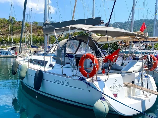 Oceanis 34 - Boatscribe.com