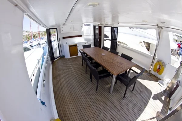 Staryacht 1940 - Boatscribe.com