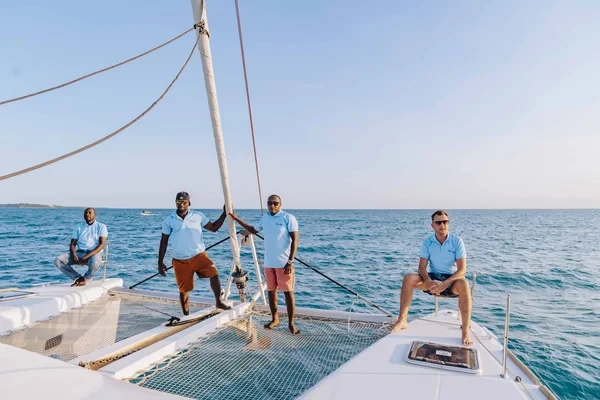 Lagoon 450 F - Boatscribe.com