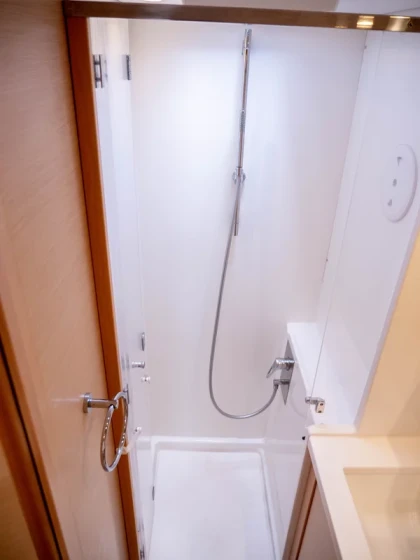 Lagoon 450 F - Boatscribe.com