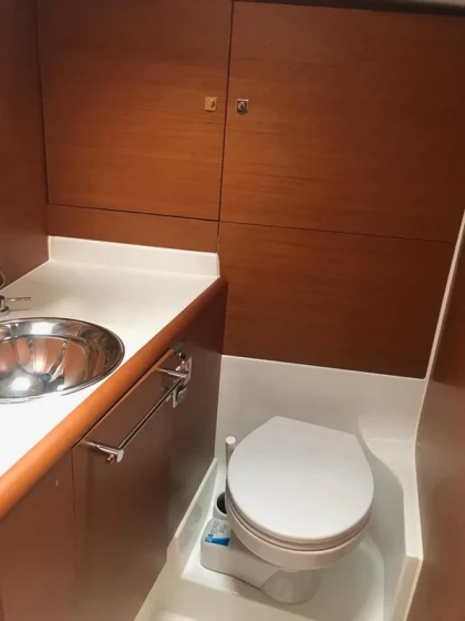 Sun Odyssey 419 - Boatscribe.com