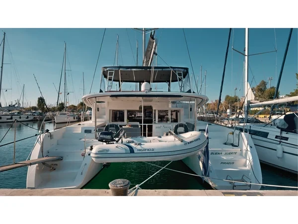 Lagoon 450 F - Boatscribe.com