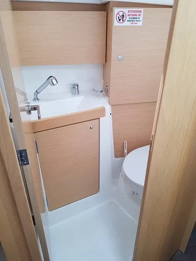 Oceanis 35.1 - Boatscribe.com