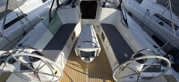 Sun Odyssey 42i - Boatscribe.com