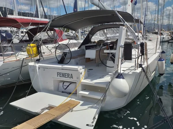 Dufour 430 Grand Large - Boatscribe.com