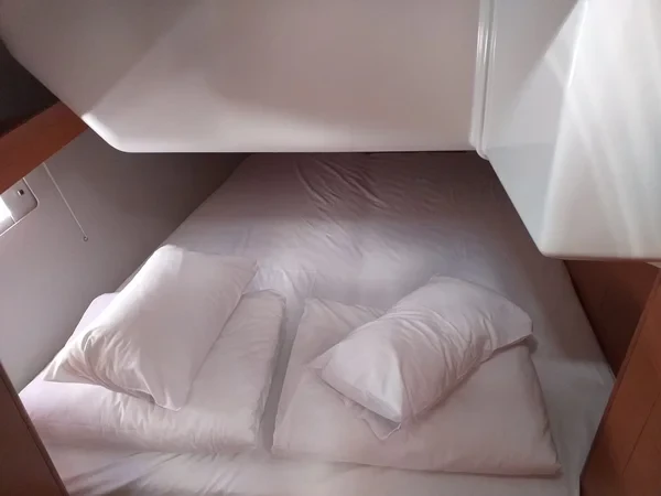 Dufour 430 Grand Large - Boatscribe.com