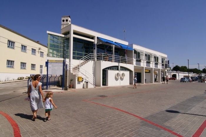 Beneteau Flyer 550 - Boatscribe.com