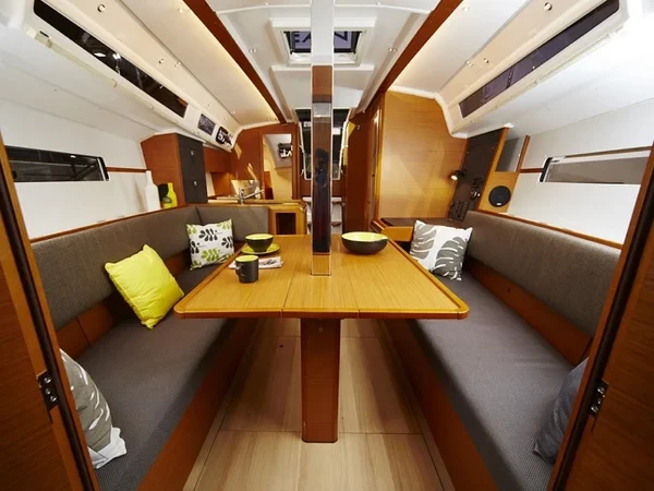 Sun Odyssey 349 - Boatscribe.com