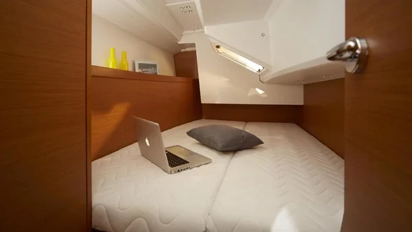 Sun Odyssey 349 - Boatscribe.com