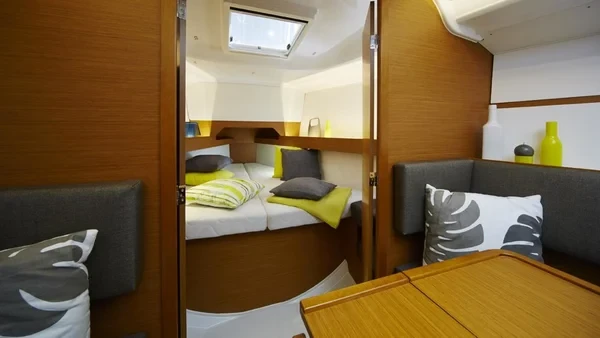 Sun Odyssey 349 - Boatscribe.com