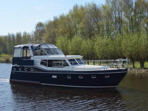 De Drait Renal 50 - Boatscribe.com