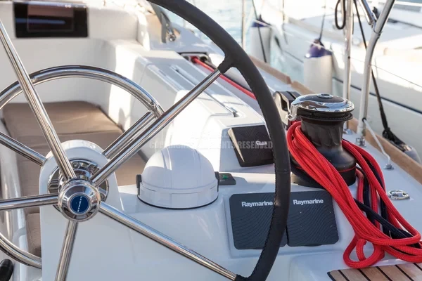 Sun Odyssey 449 - Boatscribe.com