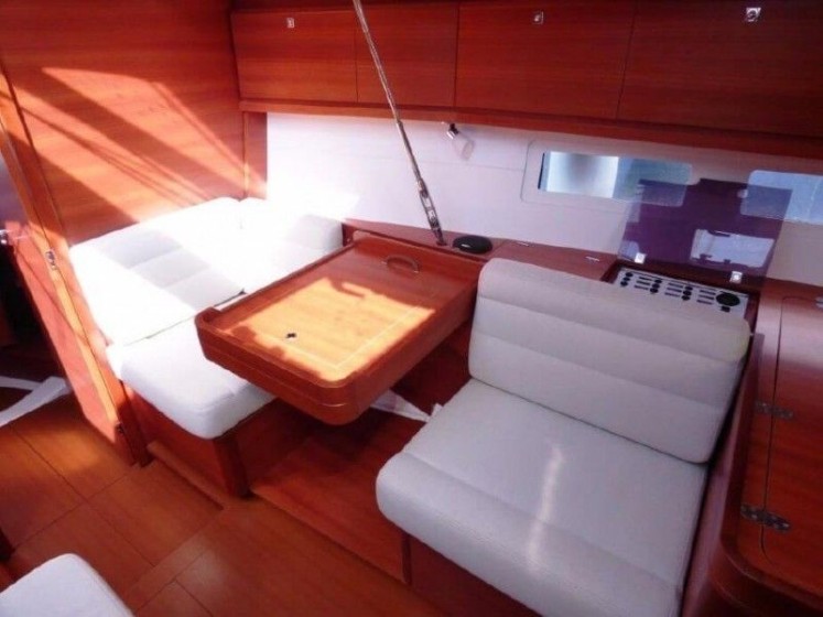Dufour 41 - Boatscribe.com