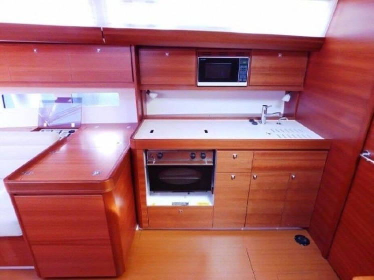 Dufour 41 - Boatscribe.com