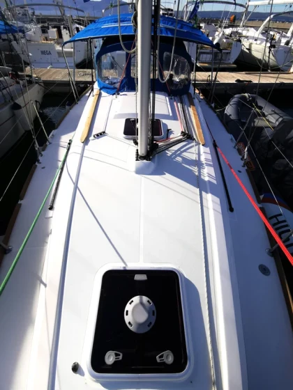 Sun Odyssey 33i - Boatscribe.com