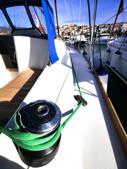 Sun Odyssey 33i - Boatscribe.com