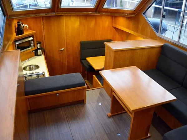 De Drait Renal 36 - Boatscribe.com