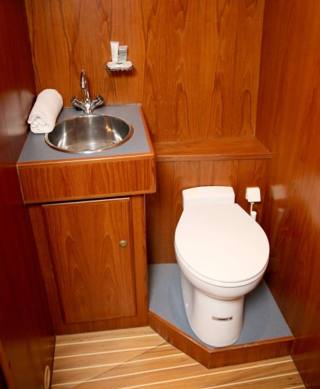 De Drait Renal 40 - Boatscribe.com