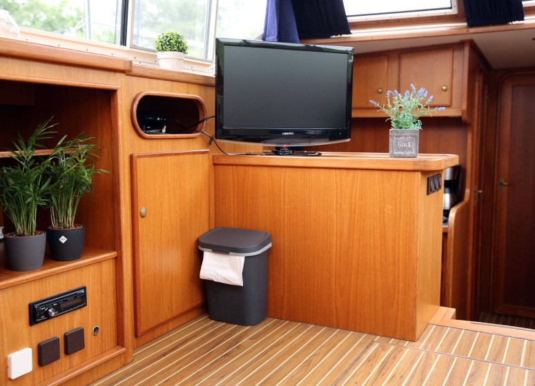 De Drait Renal 40 - Boatscribe.com