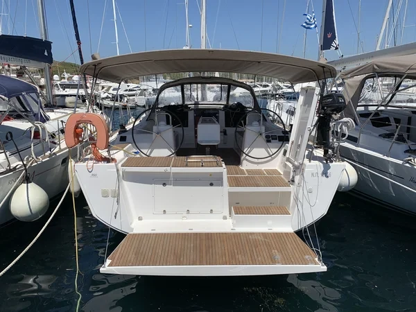 Dufour 460 GL - Boatscribe.com