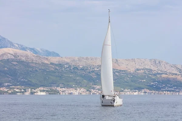 Elan 40 Impression - Boatscribe.com