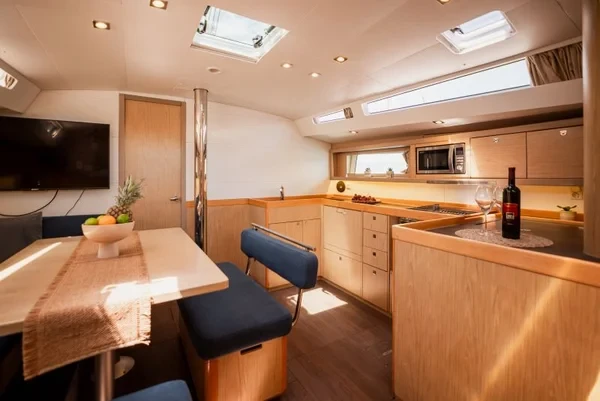 Oceanis 48 - Boatscribe.com