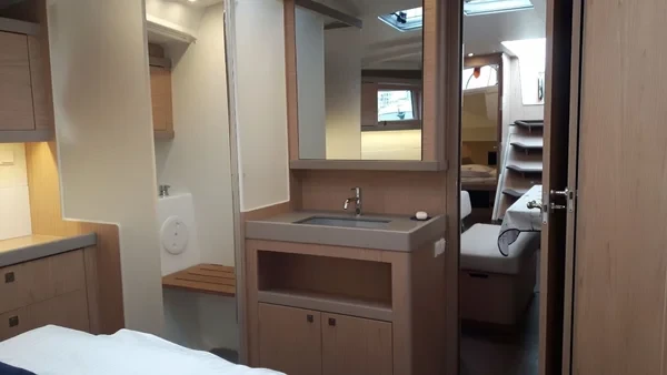 Oceanis 48 - Boatscribe.com