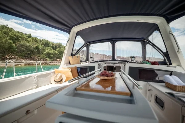 Oceanis 48 - Boatscribe.com