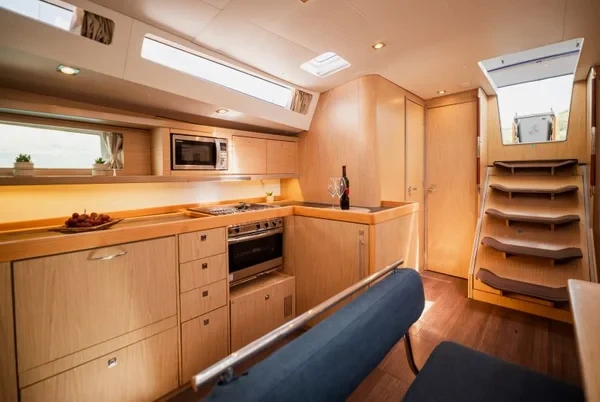 Oceanis 48 - Boatscribe.com