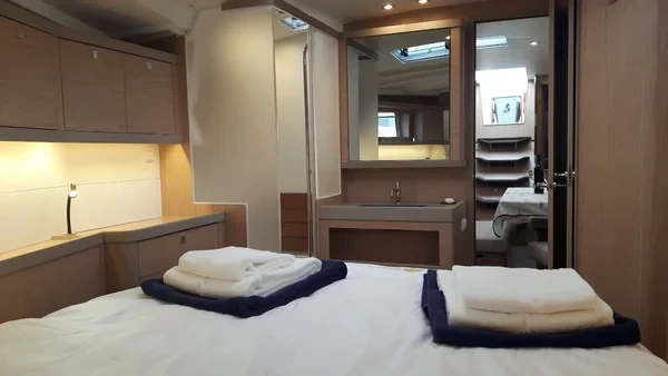 Oceanis 48 - Boatscribe.com