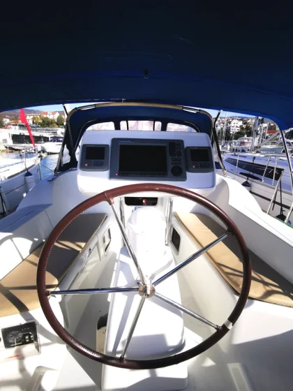 Sun Odyssey 36i - Boatscribe.com