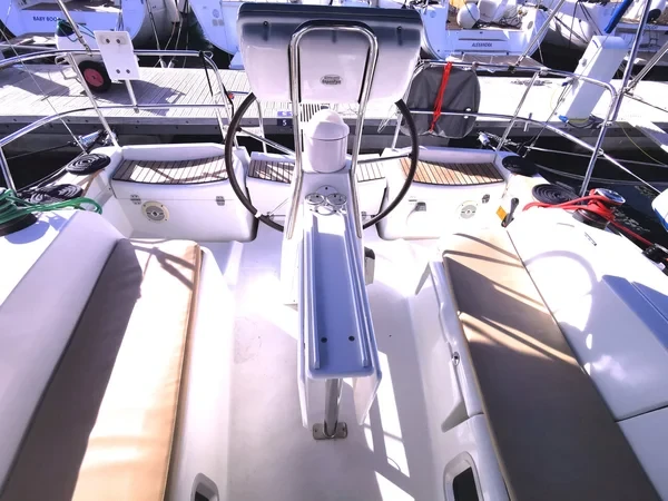 Sun Odyssey 36i - Boatscribe.com