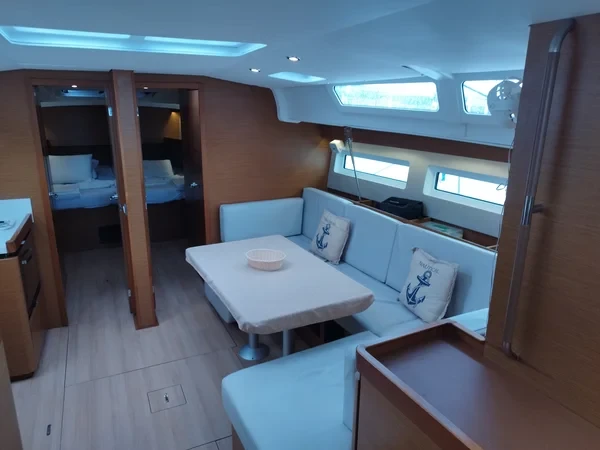 Sun Odyssey 490 - Boatscribe.com